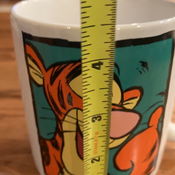 Disney’s Tigger coffee cup - Picture 6 of 7